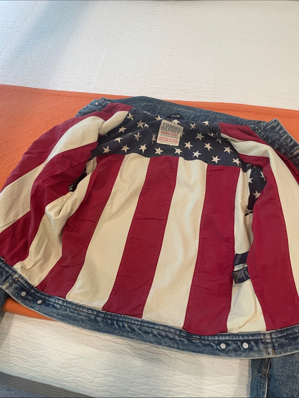 Authentic Tommy Hilfiger American Railroad Flag Lined Jean Jacket - Picture 2 of 11